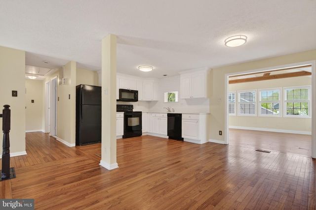 41 PALMETTO AVE, Marlton, NJ 08053