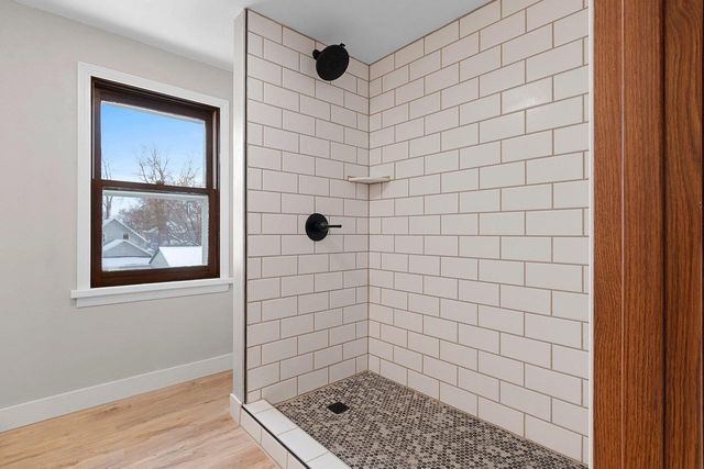 521 S CLAY STREET, Green Bay, WI 54301