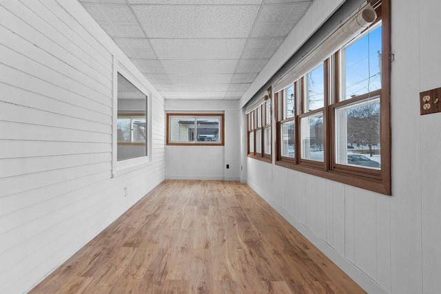 521 S CLAY STREET, Green Bay, WI 54301