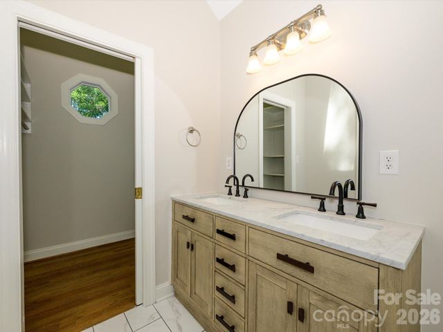 1929 Mecklenburg Avenue, Charlotte, NC 28205