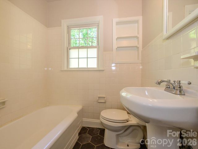 1929 Mecklenburg Avenue, Charlotte, NC 28205
