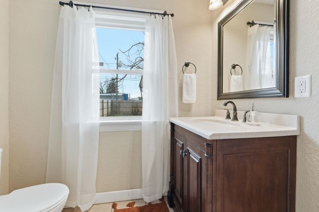 4233 Arlington Avenue, Fort Wayne, IN 46807