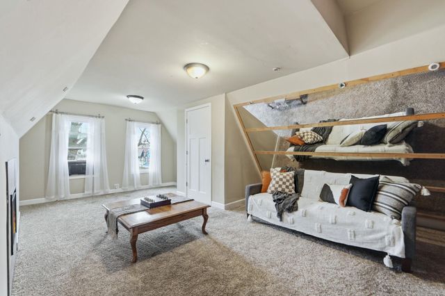 4233 Arlington Avenue, Fort Wayne, IN 46807