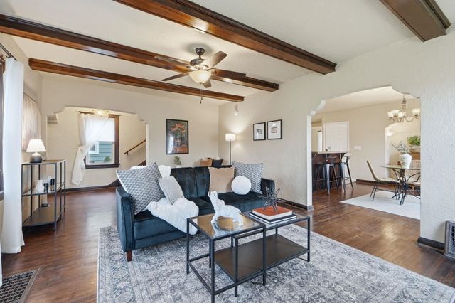 4233 Arlington Avenue, Fort Wayne, IN 46807