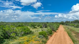 0000 CR 307, Jourdanton, TX 78026