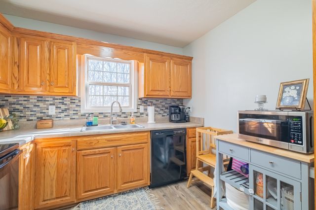 74 Snow Tree Bnd, Manchester, TN 37355