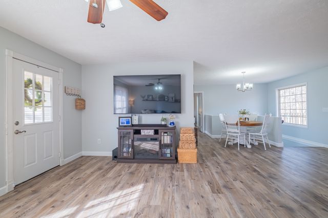 74 Snow Tree Bnd, Manchester, TN 37355