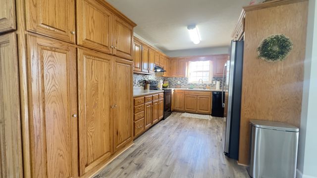 74 Snow Tree Bnd, Manchester, TN 37355