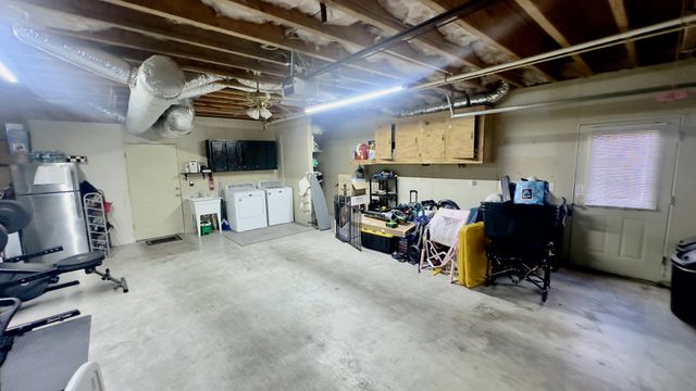 74 Snow Tree Bnd, Manchester, TN 37355