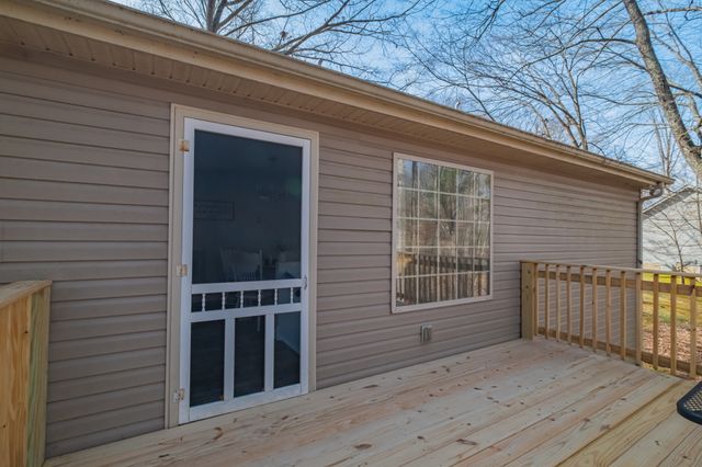 74 Snow Tree Bnd, Manchester, TN 37355