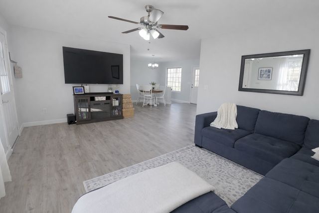 74 Snow Tree Bnd, Manchester, TN 37355