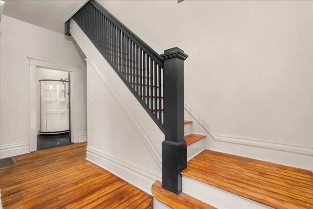 221 W Hickman Street, Winchester, KY 40391