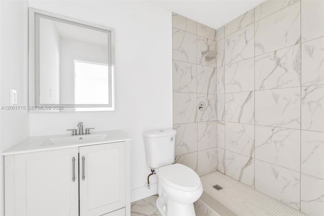 1611 NE 50th Ct 4, Fort Lauderdale, FL 33334