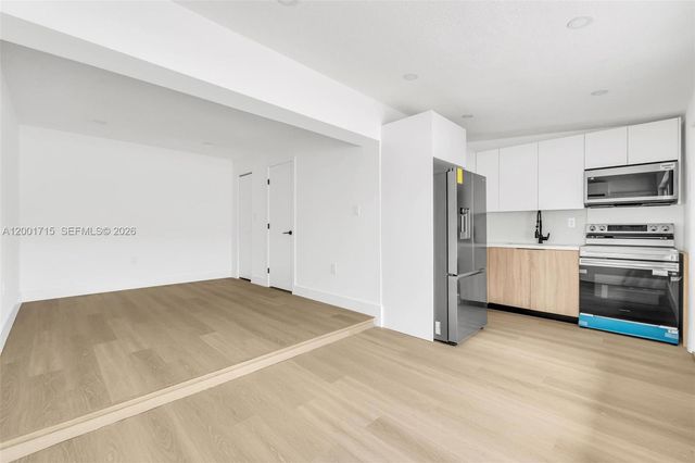 1611 NE 50th Ct 4, Fort Lauderdale, FL 33334