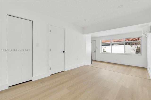 1611 NE 50th Ct 4, Fort Lauderdale, FL 33334