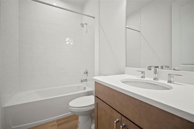 2945 STEWART CREEK CIRCLE, Plant City, FL 33565