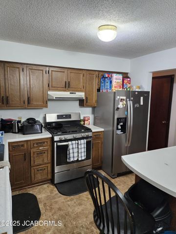 2321 STARLING DRIVE, Jefferson City, MO 65109