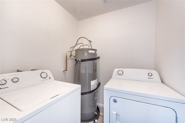 2684 Bryandouglas Drive B, Las Vegas, NV 89121