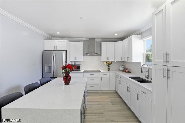 6005 Star Grass LN, Naples, FL 34116