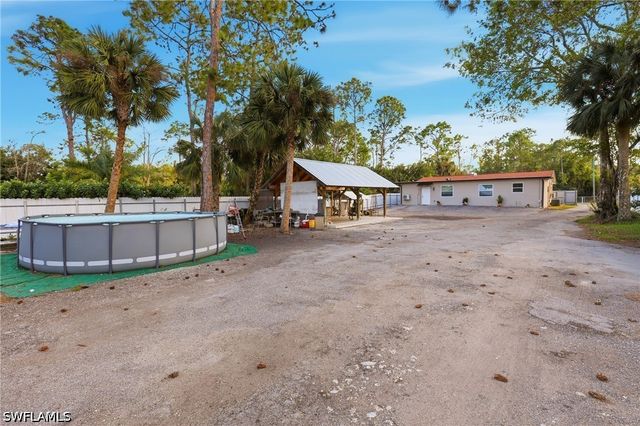 6005 Star Grass LN, Naples, FL 34116