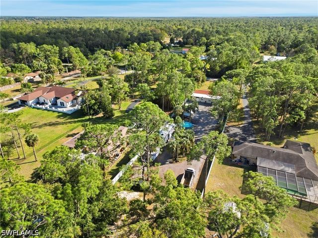 6005 Star Grass LN, Naples, FL 34116