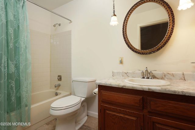 23 Easton Drive 61, Whiting, NJ 08759