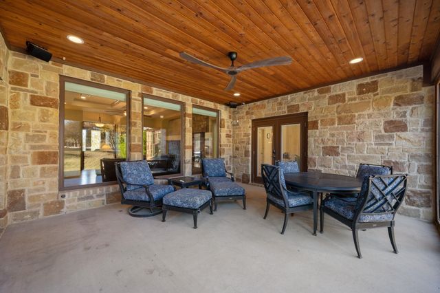 204 Overlook CT, Georgetown, TX 78628