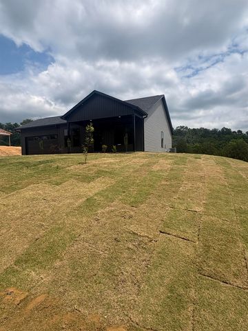 330 Minkum Rd, Gaffney, SC 29340