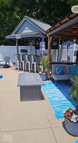 6104 Brandermill Ridge, Columbus, IN 47203