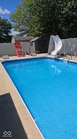 6104 Brandermill Ridge, Columbus, IN 47203