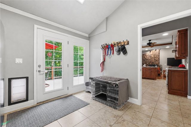 105 E Woodside Lane, Rogers, AR 72756
