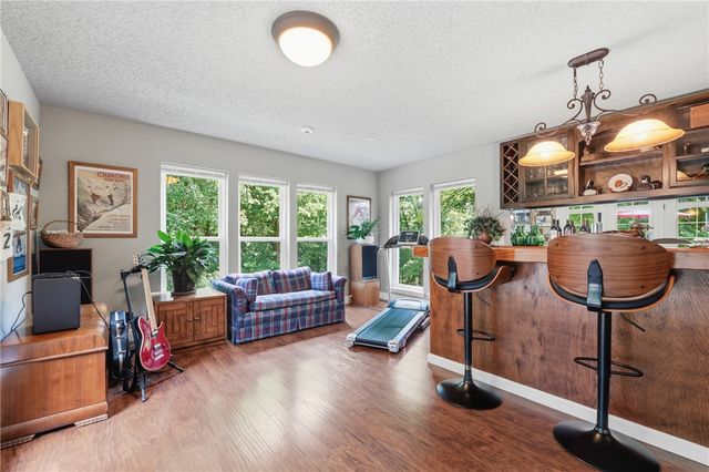 105 E Woodside Lane, Rogers, AR 72756