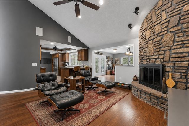 105 E Woodside Lane, Rogers, AR 72756