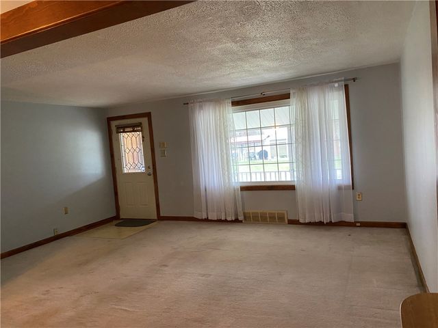 238 Donnell Rd., Lower Burrell, PA 15068