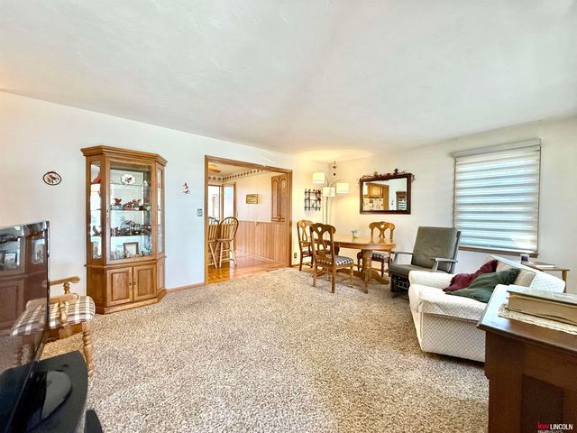 3727 N Street, Lincoln, NE 68510