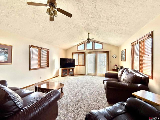 3727 N Street, Lincoln, NE 68510