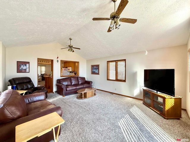 3727 N Street, Lincoln, NE 68510