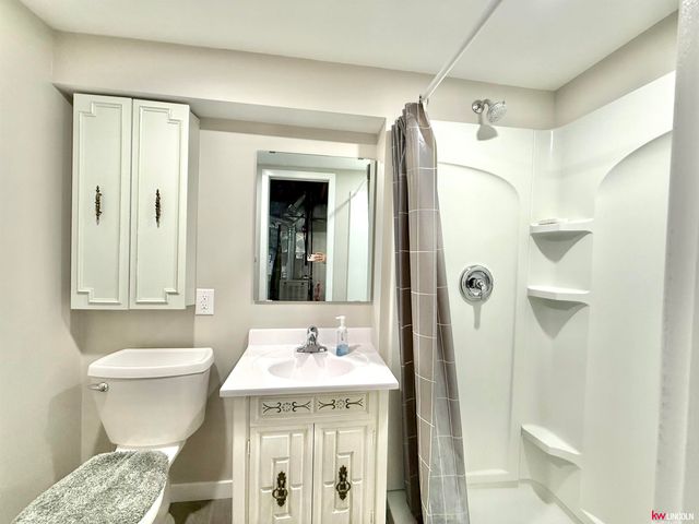 3727 N Street, Lincoln, NE 68510