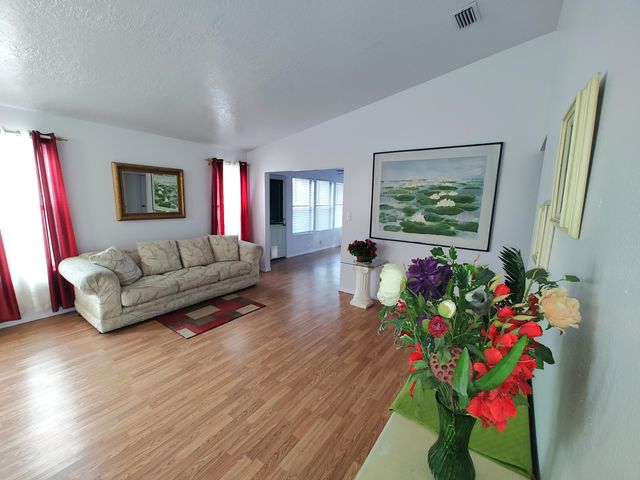 1625 HOLLYBERRY Drive NE, Rio Rancho, NM 87144