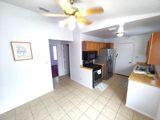 1625 HOLLYBERRY Drive NE, Rio Rancho, NM 87144