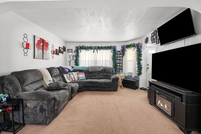 520 9TH Avenue W, Milan, IL 61264