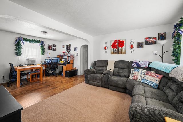 520 9TH Avenue W, Milan, IL 61264