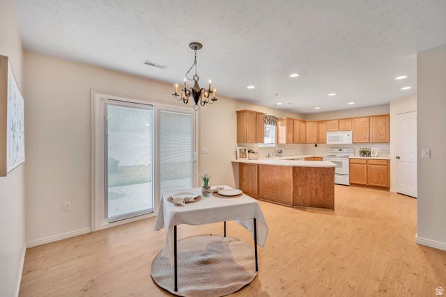 2516 N DORCHESTER AVE, Harrisville, UT 84414