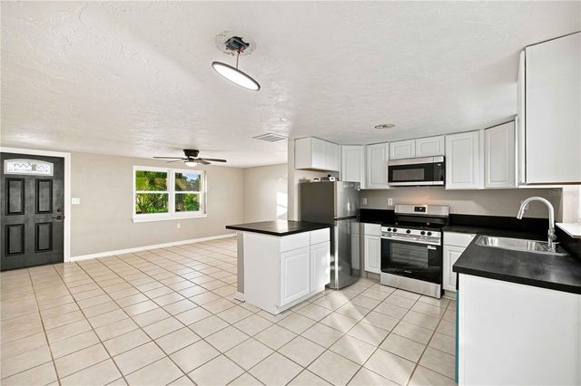 56 S ADAMS STREET, Beverly Hills, FL 34465