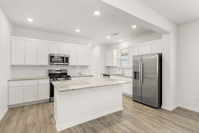 1109 Harvest Heights Drive, Lavon, TX 75166