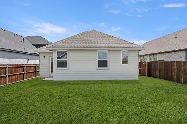 1109 Harvest Heights Drive, Lavon, TX 75166