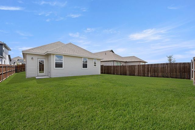 1109 Harvest Heights Drive, Lavon, TX 75166