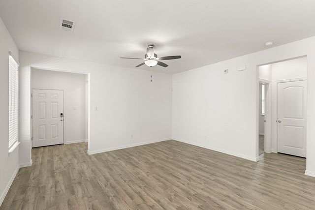 1109 Harvest Heights Drive, Lavon, TX 75166