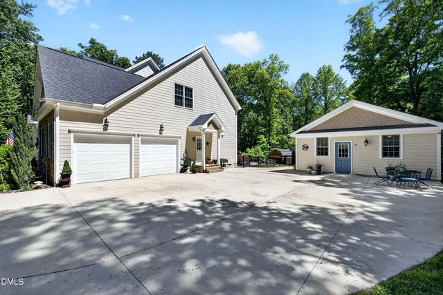 139 Henrys Watch Lane, Pittsboro, NC 27312