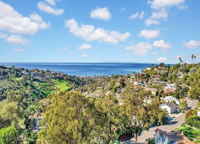 1445 Bluebird Canyon, Laguna Beach, CA 92651